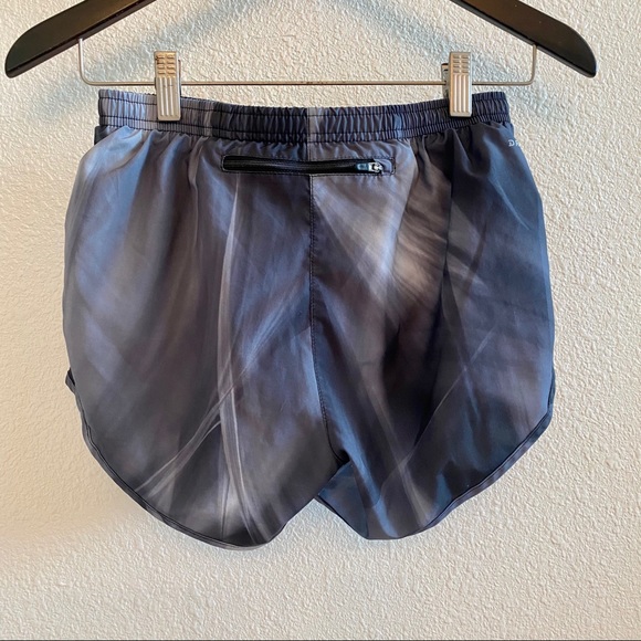 Nike Dri Fit Running Shorts *Lined Size XS - Picture 2 of 11